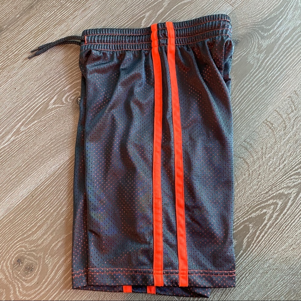 Children’s Place Boys Athletic Shorts - Picture 5 of 9